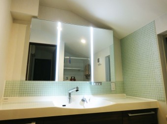 タイルでワンランク上のインテリアに タイルでワンランク上のインテリアに